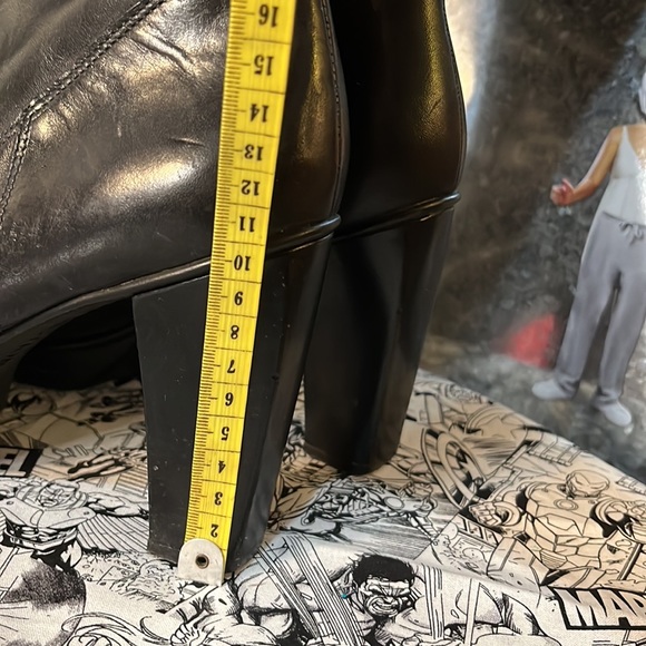 Kenneth Cole Reaction boots 8M - Picture 3 of 9